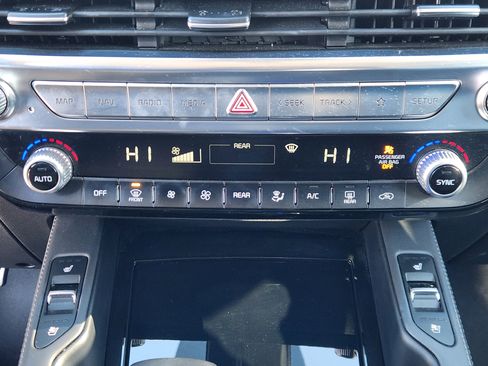 Used 2021 Kia Telluride SX w/ SX Prestige Package image 23