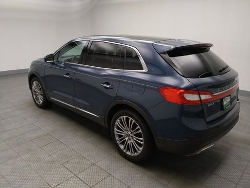 Used 2016 Lincoln MKX Reserve w/ Climate Package FWD image 3