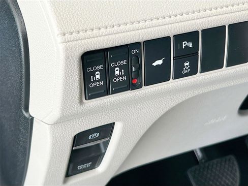 New 2026 Honda Odyssey Elite image 16