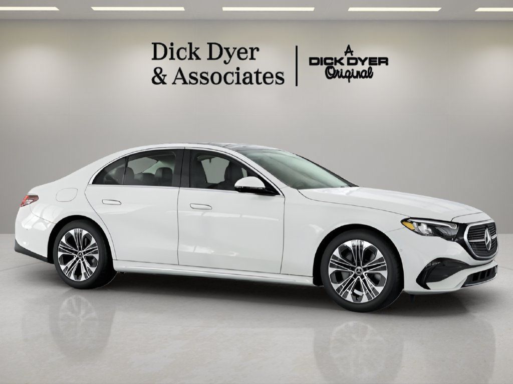 Used 2026 Mercedes-Benz E 350 Sedan image 3