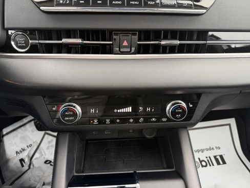 Used 2024 Mitsubishi Outlander SE image 23