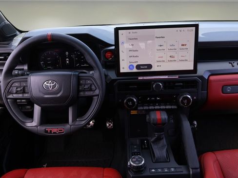Certified 2025 Toyota Tacoma TRD Pro AWD/4WD image 15