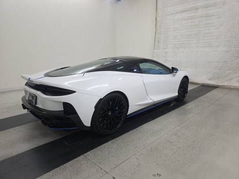 Used 2023 McLaren GT RWD image 4