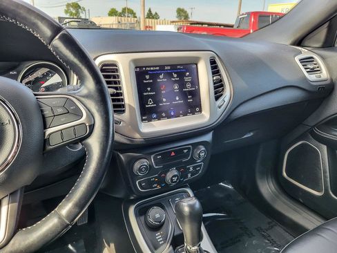 Used 2021 Jeep Compass Latitude AWD/4WD image 24