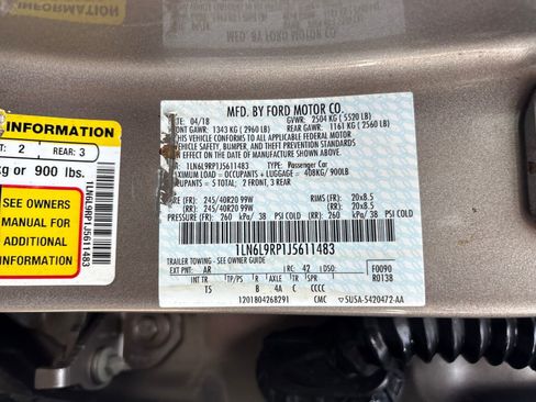 Used 2018 Lincoln Continental Reserve w/ Continental Climate Package image 38