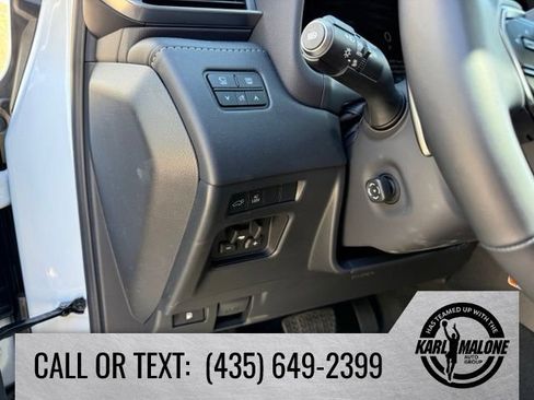 Used 2026 Lexus LX 700h Overtrail AWD/4WD image 16