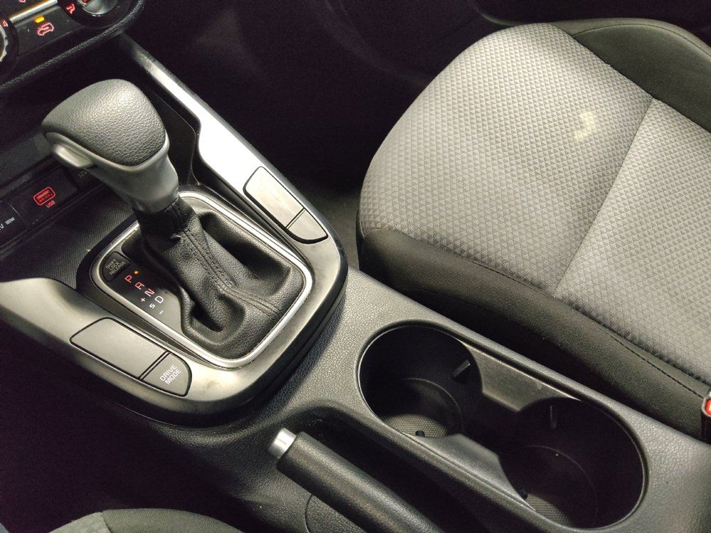 Used 2021 Kia Soul LX FWD image 26