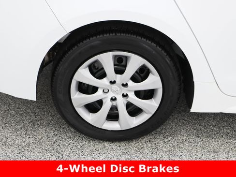 Certified 2025 Toyota Corolla LE image 6