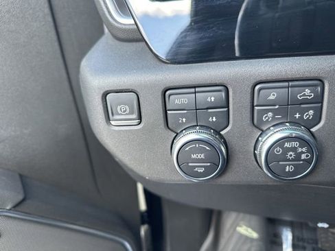 Used 2022 GMC Sierra 1500 SLT w/ SLT Premium Package image 41