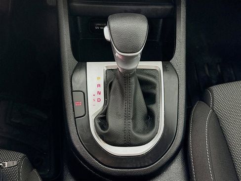 Certified 2023 Kia Forte LXS image 16