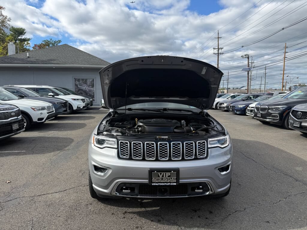 Used 2020 Jeep Grand Cherokee Overland w/ Trailer Tow Group IV RWD image 33