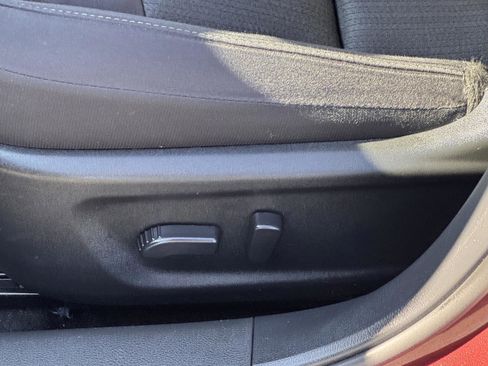 Used 2025 Nissan Altima 2.5 SV AWD/4WD image 23