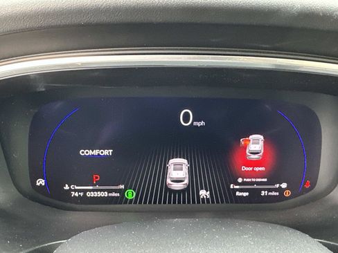 Certified 2023 Acura MDX FWD w/ Technology Package image 30