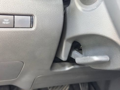 Used 2025 Nissan Sentra S FWD image 36