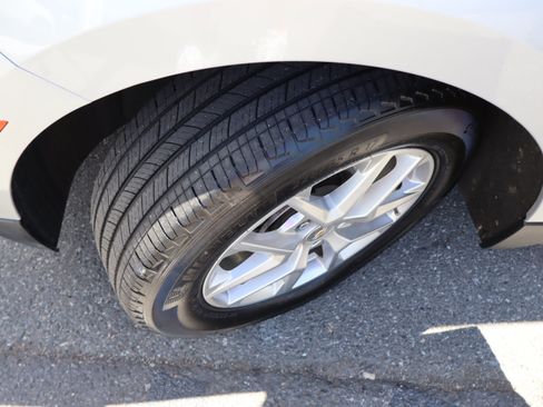 Used 2022 Chevrolet Equinox LT FWD image 40
