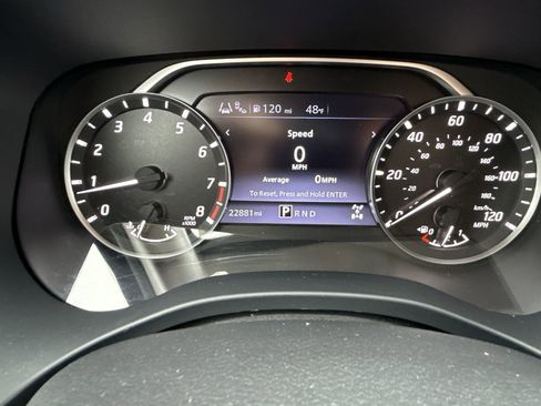 Used 2022 Nissan Frontier SV image 12