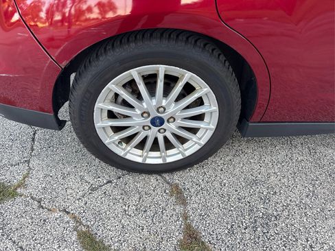 Used 2013 Ford C-MAX SEL image 23