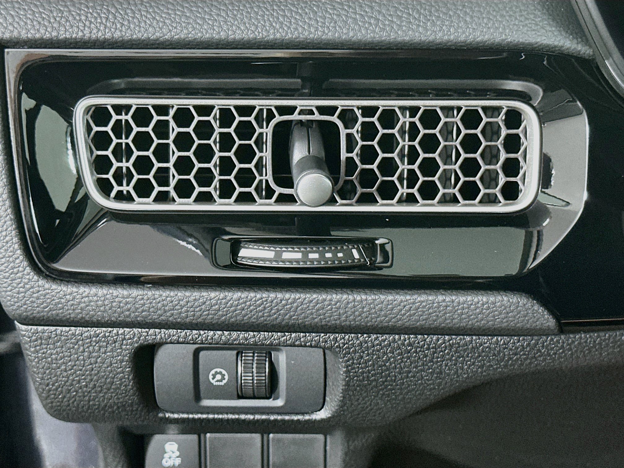Used 2025 Honda Civic LX image 16