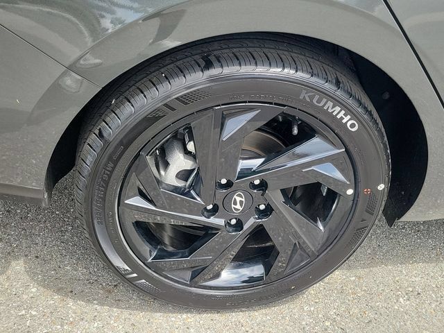 New 2026 Hyundai Elantra Sport FWD image 26