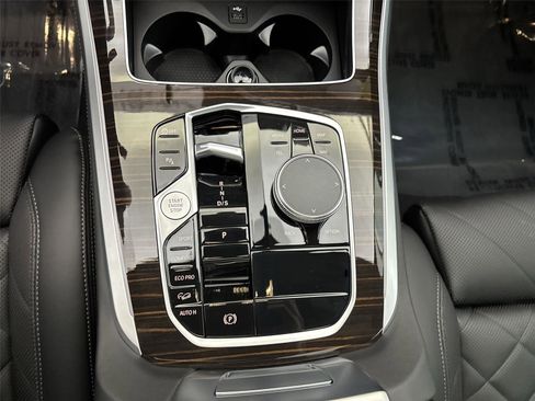 New 2026 BMW X5 xDrive40i w/ Climate Comfort Package image 23