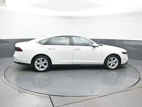 Used 2024 Honda Accord LX image 7