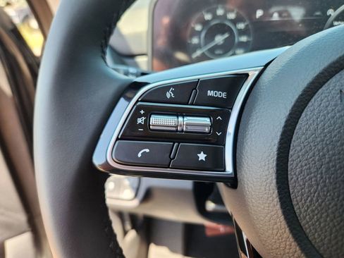 New 2026 Kia Seltos EX image 17