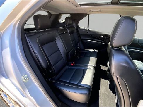 Used 2018 Chevrolet Equinox Premier AWD/4WD image 26