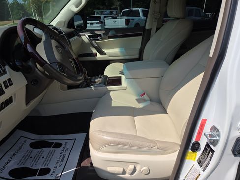 Used 2017 Lexus GX 460 Premium AWD/4WD image 5