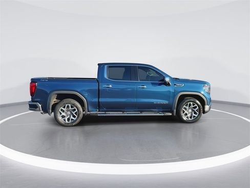 Used 2023 GMC Sierra 1500 SLT w/ SLT Premium Package image 9