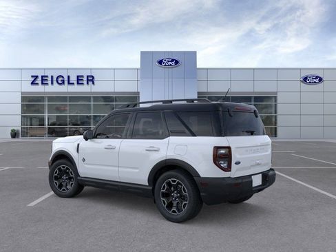 New 2025 Ford Bronco Sport Outer Banks w/ Outer Banks Tech Package+ AWD/4WD image 4