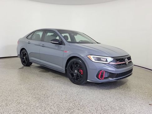 Used 2024 Volkswagen Jetta GLI Autobahn FWD image 4