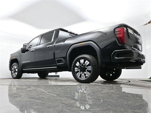 Used 2024 GMC Sierra 2500 Denali w/ Denali Reserve Package image 29