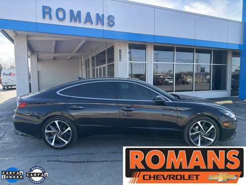 Used 2021 Hyundai Sonata SEL Plus w/ Tech Package image 2