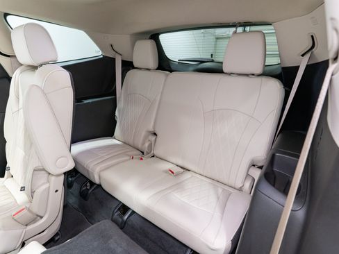 Used 2023 Buick Enclave Avenir w/ Avenir Technology Package FWD image 37