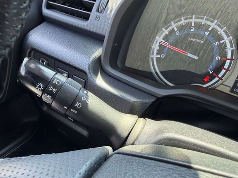 Used 2019 Toyota 4Runner SR5 Premium AWD/4WD image 39