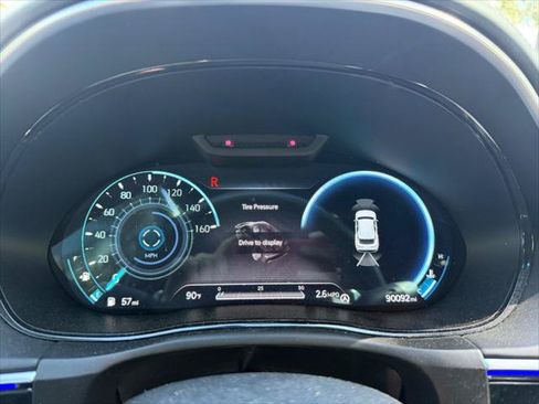 Used 2022 Genesis GV70 3.5T Sport w/ Sport Prestige Package AWD/4WD image 28