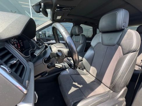 Used 2018 Audi SQ5 Premium Plus w/ Navigation Package image 16