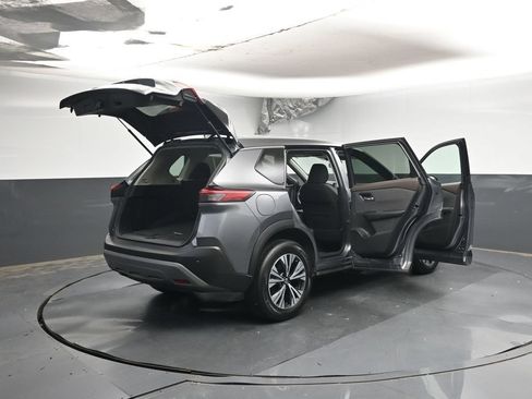 Used 2021 Nissan Rogue SV AWD/4WD image 43