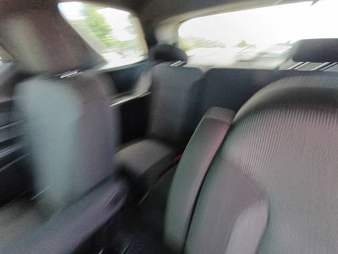 Used 2023 Chevrolet Traverse LT FWD image 27