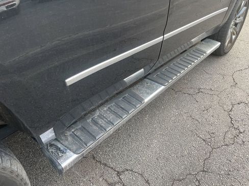 Used 2018 Chevrolet Tahoe LT w/ LT Signature Package image 13