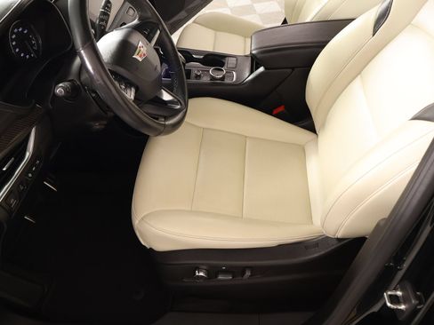 Used 2023 Cadillac XT4 Sport FWD image 11