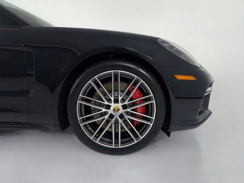 Used 2018 Porsche Panamera Turbo AWD/4WD image 31