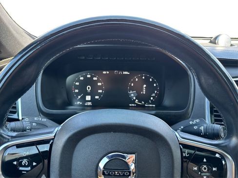 Used 2016 Volvo XC90 T6 image 19