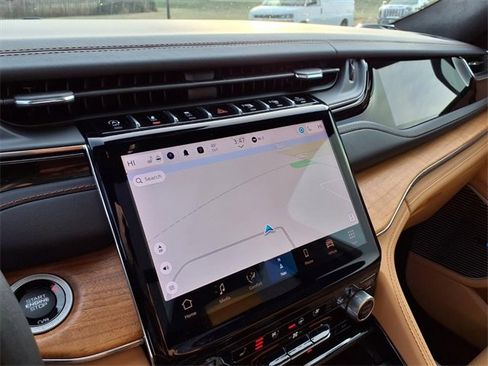 Used 2023 Jeep Grand Cherokee Summit image 68