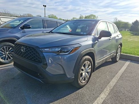 Certified 2024 Toyota Corolla Cross L image 2