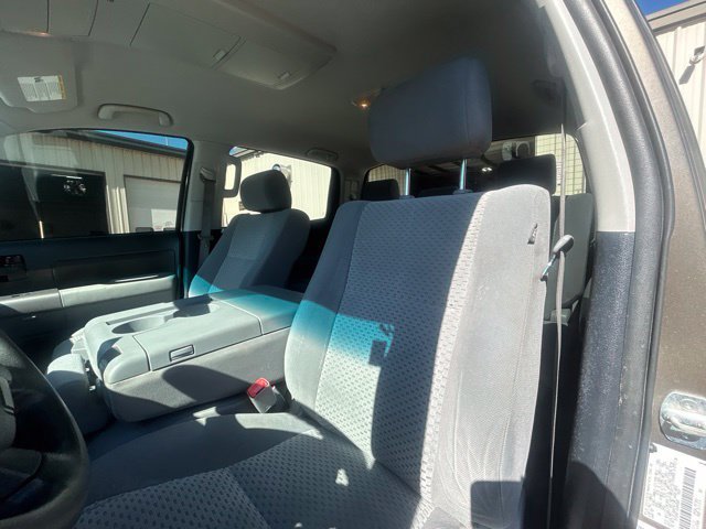 Used 2013 Toyota Tundra 4x4 CrewMax w/ Tow Pkg image 20
