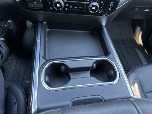 Used 2024 Chevrolet Silverado 2500 LTZ w/ LTZ Convenience Package image 20