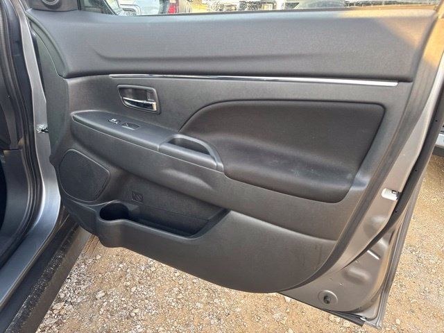 Used 2026 Mitsubishi Outlander Sport ES AWD/4WD image 13
