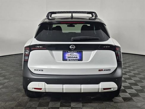 New 2026 Nissan Kicks SR w/ Cold Weather Package image 5