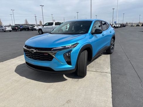 New 2026 Chevrolet Trax RS w/ Driver Confidence Package FWD image 7